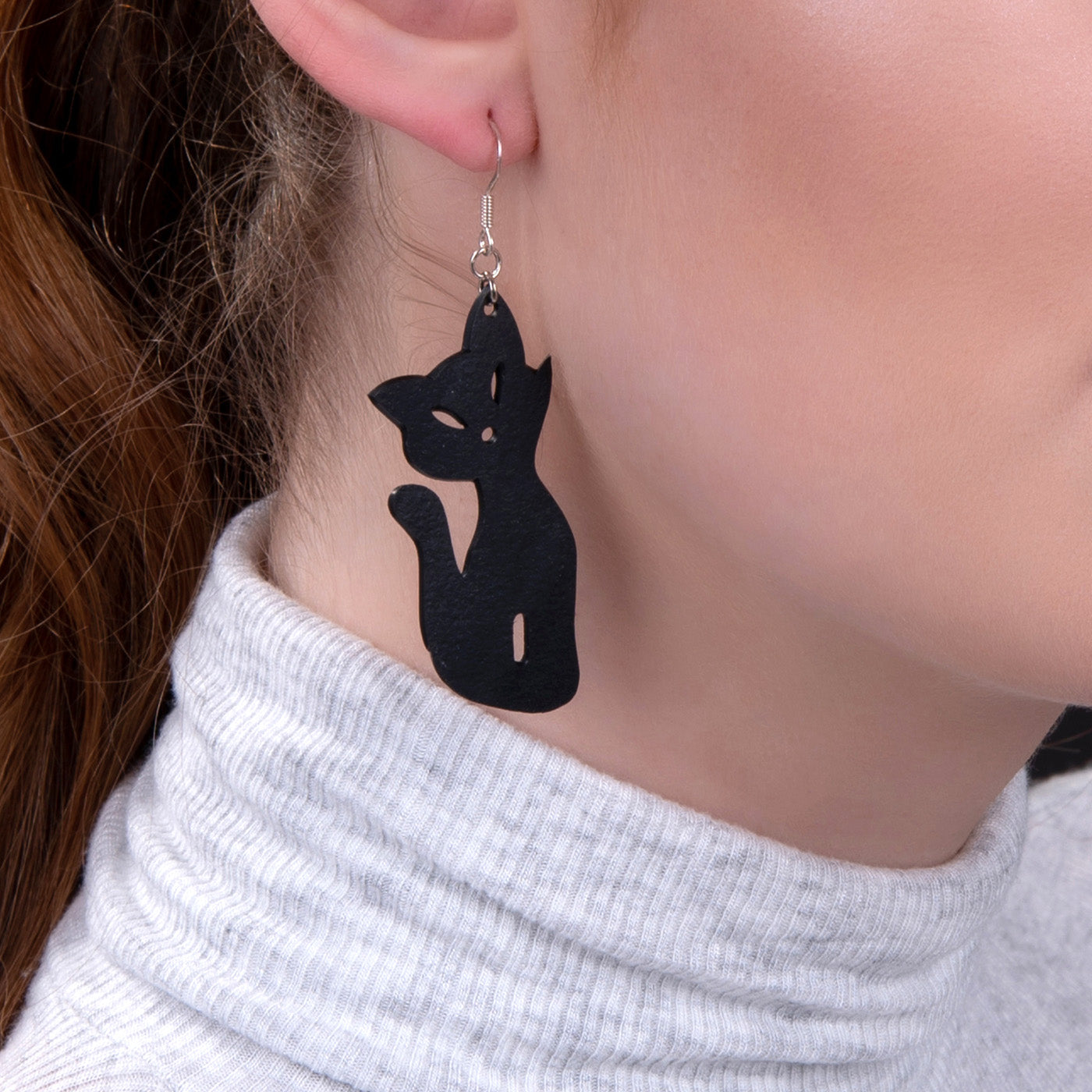 Poppy Recycled Rubber Cat Earrings-0